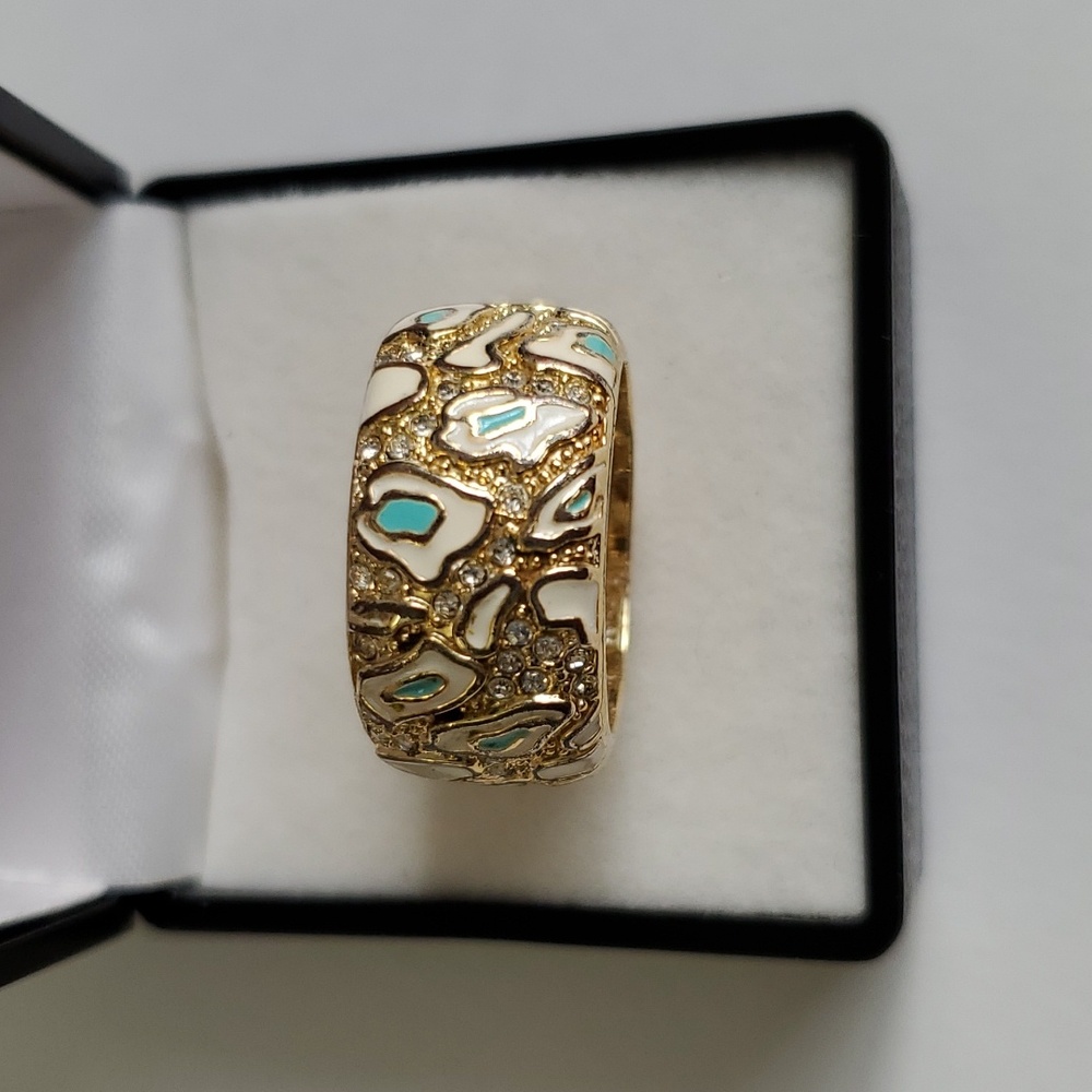 Gold Ring with Turquoise Enamel – Bold and Beautiful